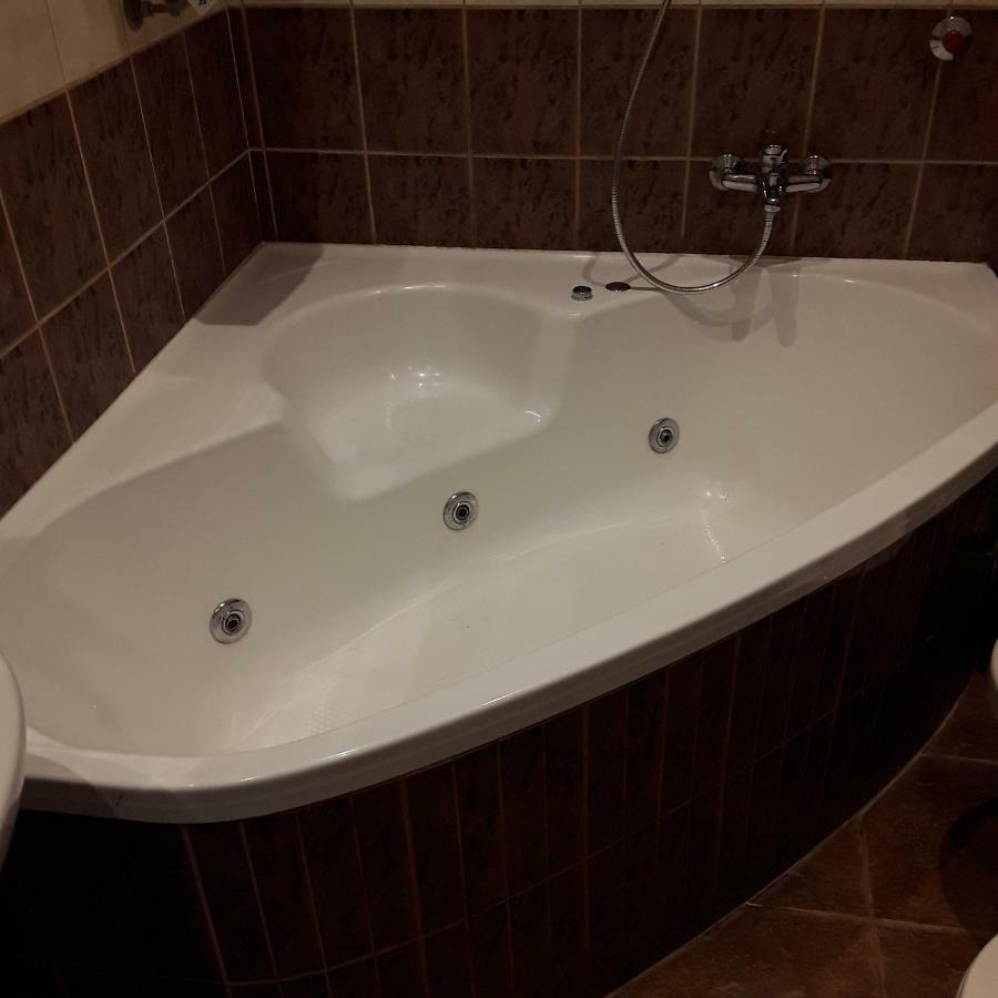 Civis Gold Apartman Debrecen Exterior foto